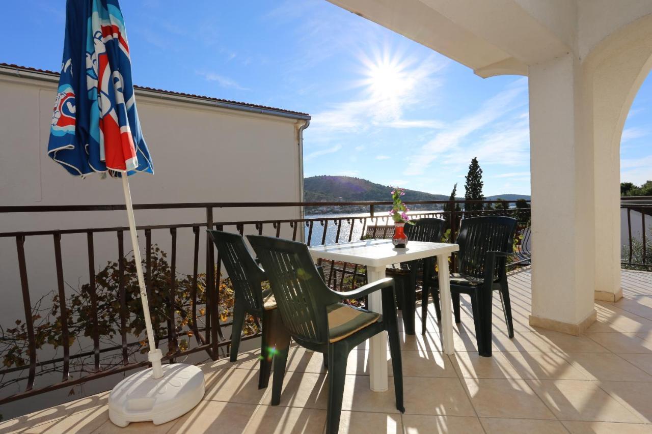 Apartments By The Sea Rogoznica - 10338 מראה חיצוני תמונה